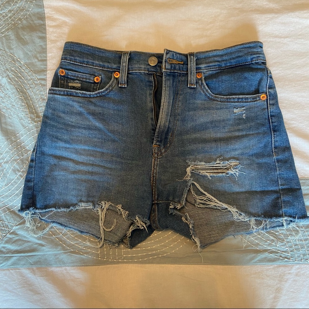 Levis high rise shorts